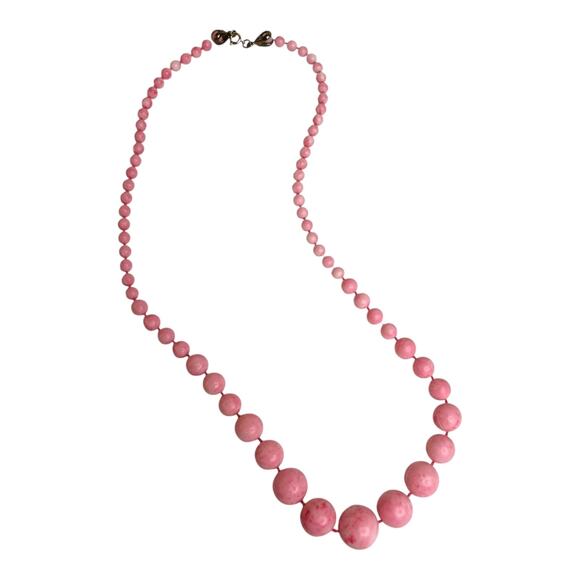 Vintage Bubblegum Pink Graduating Beads Hand Knotted Beaded Necklace - Picture 2 of 4
